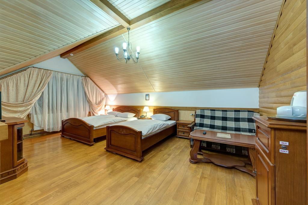 Hotel Perlyna Karpat Bukovel Quarto foto